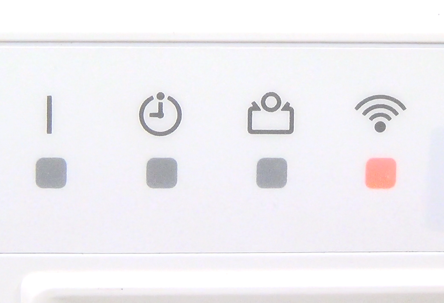 Lorsque l’adaptateur WLAN détecte un routeur WLAN raccordable, le témoin lumineux LAN de l’appareil intérieur s’allume.